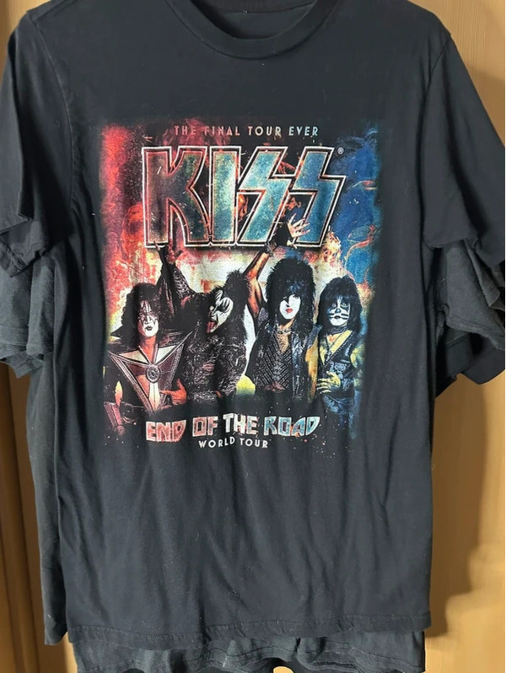 Kiss band shirt